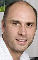 Джесси Армстронг