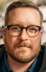 Майкл Сирил Крейтон