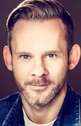 Доминик Монаган