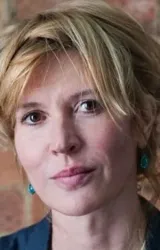 Джулия Дэвис